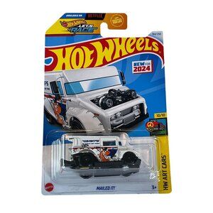 Hot Wheels Mailed It Art Cars 10/10 2024 Lets Race Dog 1:64